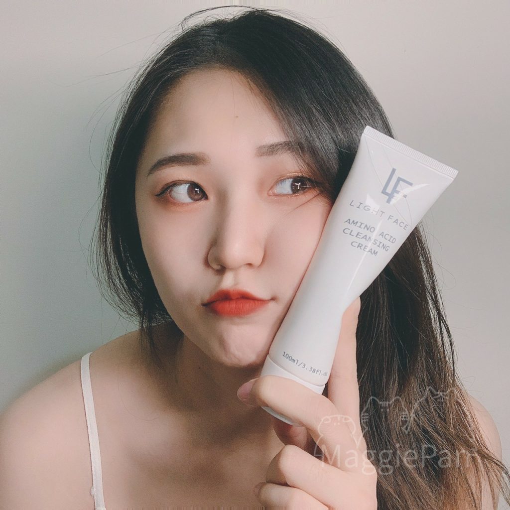 先天麗質還不夠，後天更要加強保養：LIGHT FACE 萊妃思 我要臉有光系列 雙胺基酸淨顏潔面霜