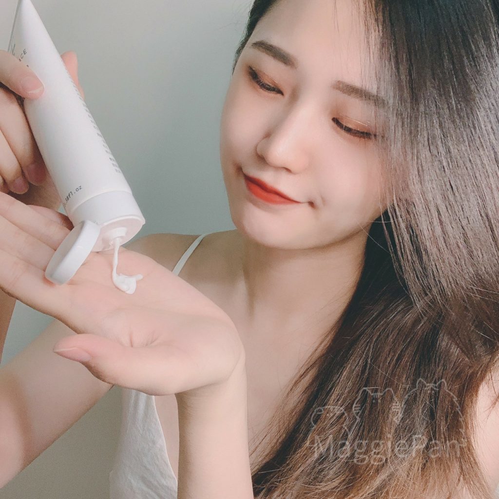 先天麗質還不夠，後天更要加強保養：LIGHT FACE 萊妃思 我要臉有光系列 擠洗面乳