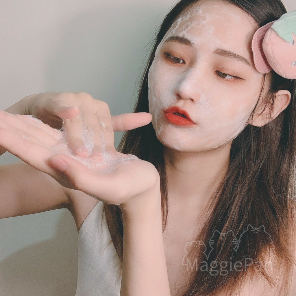 先天麗質還不夠，後天更要加強保養：LIGHT FACE 萊妃思 我要臉有光系列 搓泡泡