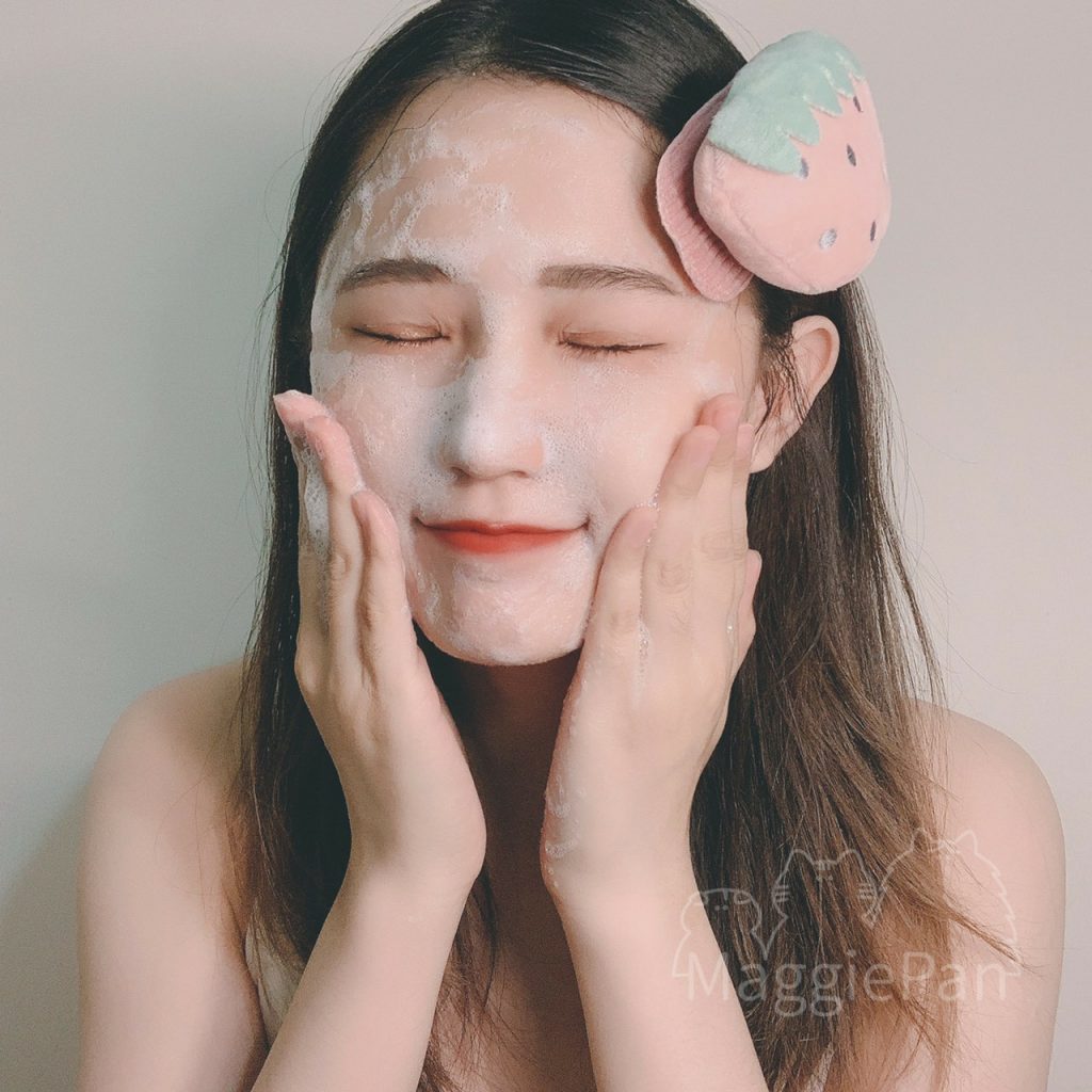 先天麗質還不夠，後天更要加強保養：LIGHT FACE 萊妃思 我要臉有光系列 享受洗臉